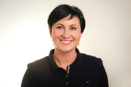 Frau Angelika Marutzki